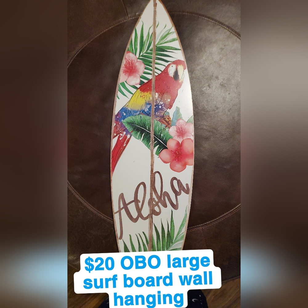 Tropical Surfboard Wall Decor with Parrot Design